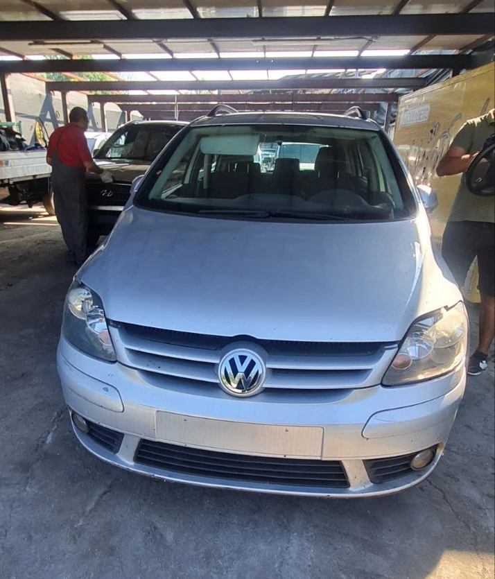 VW Golf 1.6 i  BSE    САМО НА ЧАСТИ , снимка 1 - Автомобили и джипове - 46033024