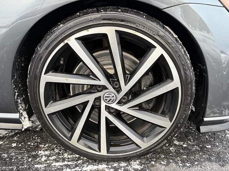 VW Golf R | AWD | CUIR | MAGS 19'' , снимка 9 - Автомобили и джипове - 53819203