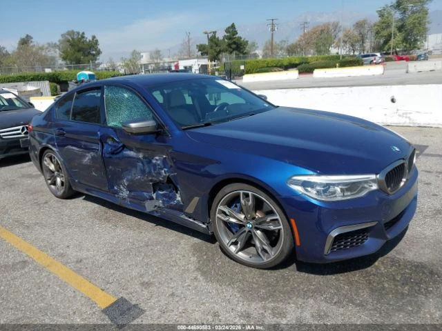 BMW 550 * M550i* xDrive* ПОДГРЕВ* ОБДУХВАНЕ* HUD* CAMERA* , снимка 3 - Автомобили и джипове - 54460431