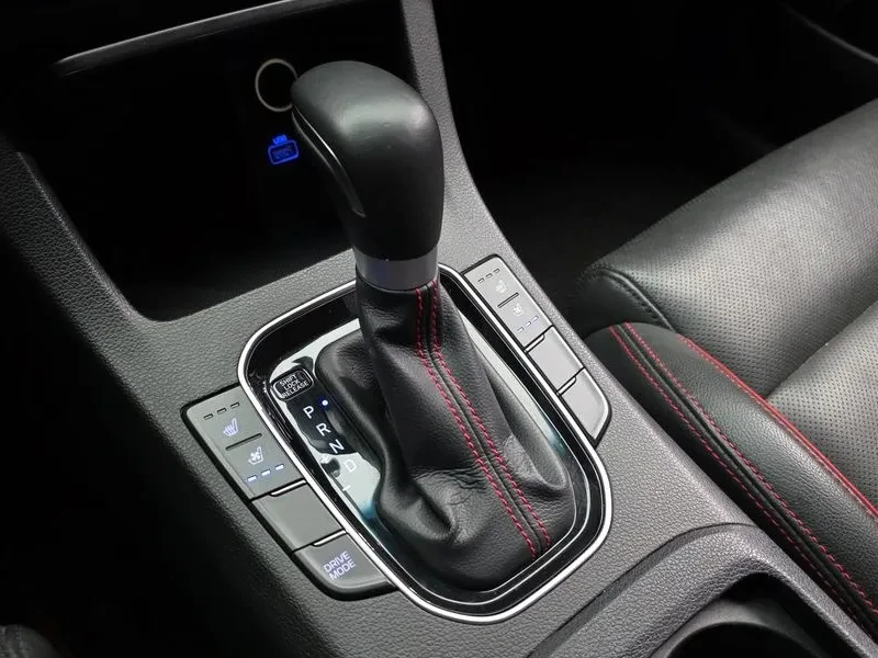 Hyundai I30 1.6 TURBO SPORT PREMIUM, снимка 9 - Автомобили и джипове - 55088043