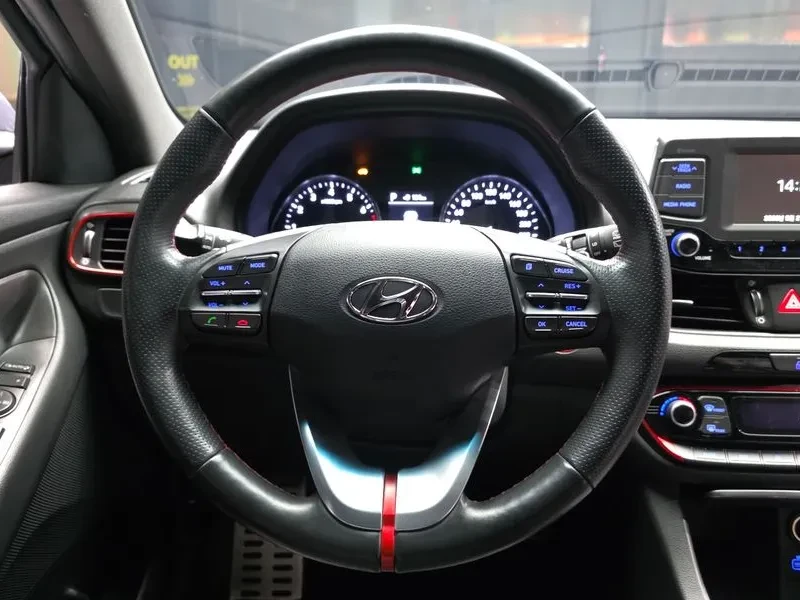 Hyundai I30 1.6 TURBO SPORT PREMIUM, снимка 13 - Автомобили и джипове - 55088043
