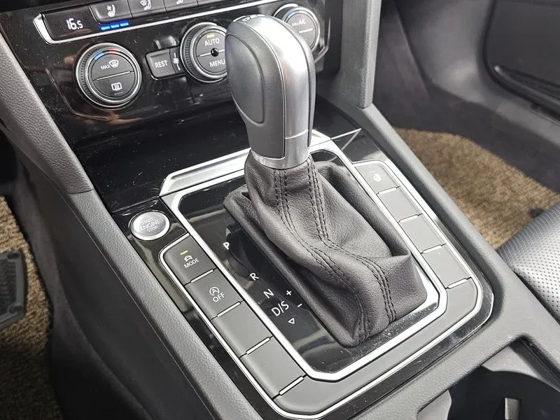 VW Passat GT B8 20TDI PRESTIGE , снимка 9 - Автомобили и джипове - 55561426