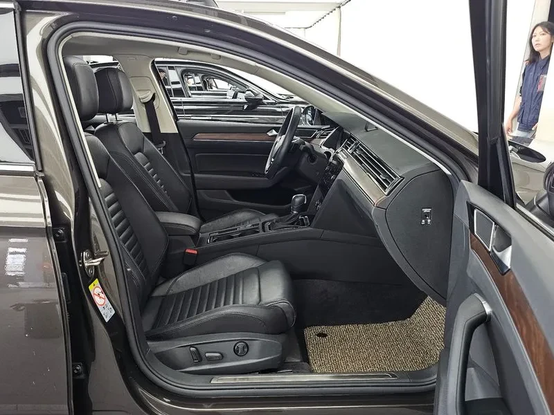 VW Passat GT B8 20TDI PRESTIGE , снимка 11 - Автомобили и джипове - 55561426