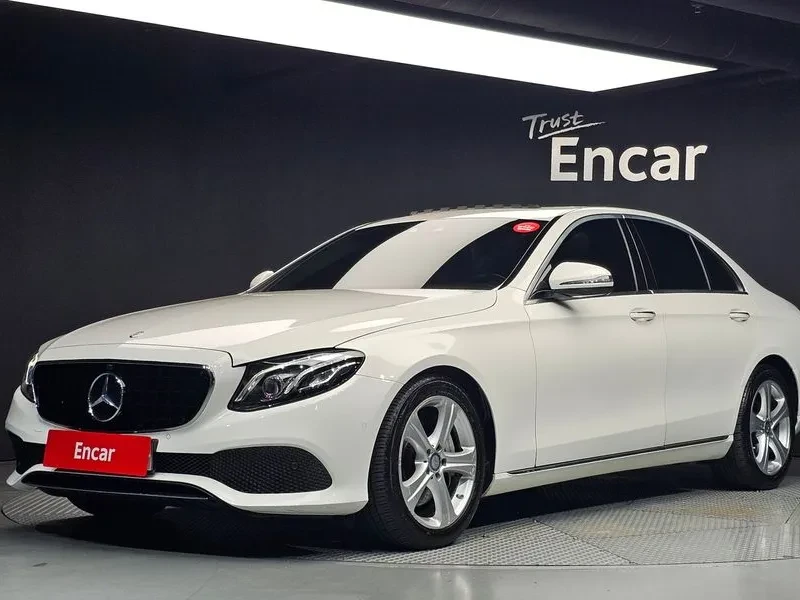 Mercedes-Benz E 220 Avantgarde