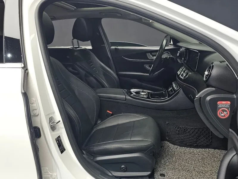 Mercedes-Benz E 220 Avantgarde, снимка 12 - Автомобили и джипове - 55830337