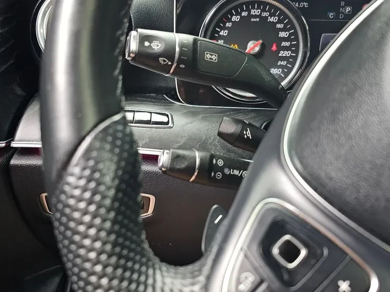 Mercedes-Benz E 220 Avantgarde, снимка 16 - Автомобили и джипове - 55830337