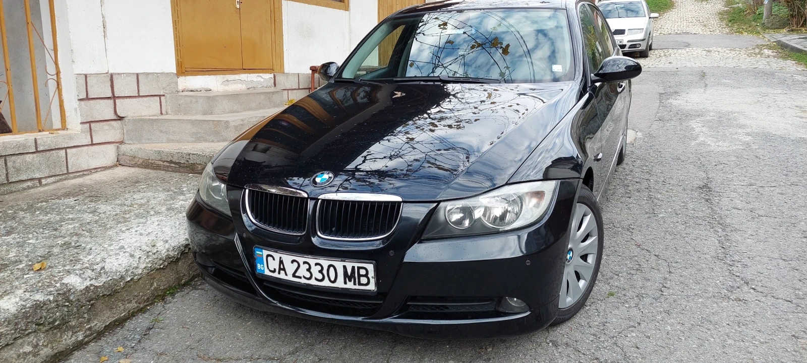 BMW 320 E90 - изображение 2