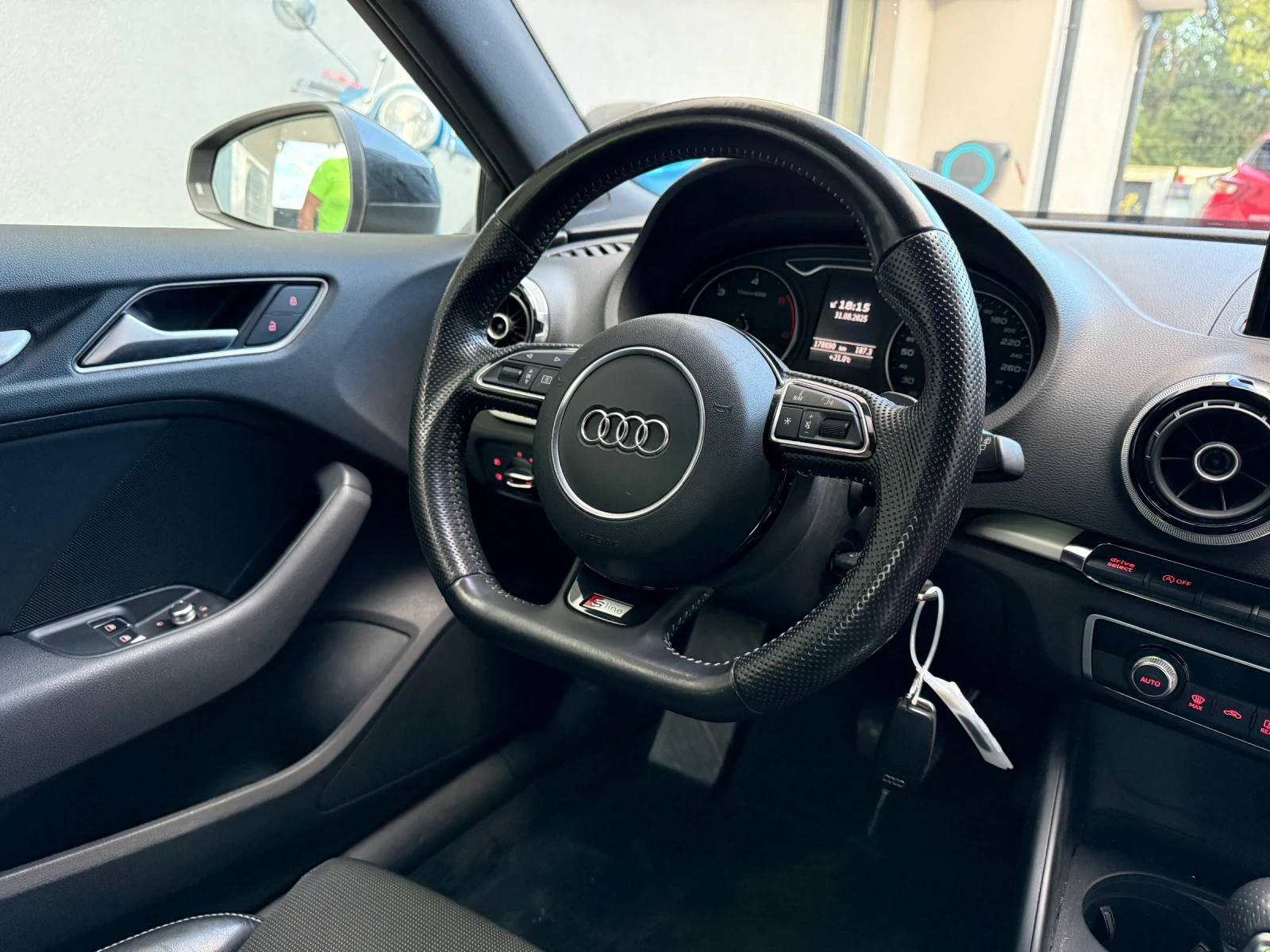 Audi A3 2.0 , 150 S Line   Automatic , Реални километри  - изображение 9