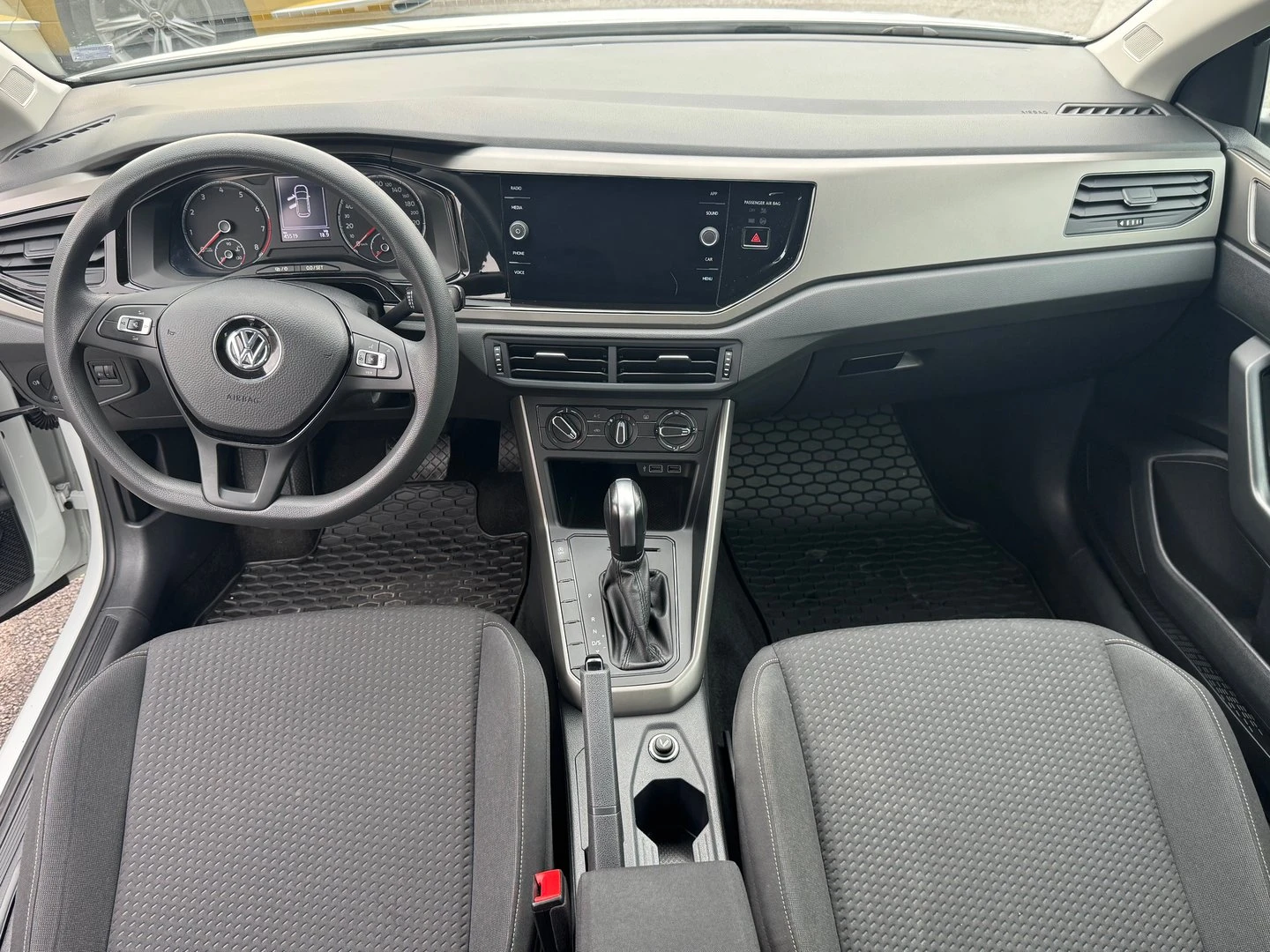 VW Polo Comfortline 1.0 TSI BMT DSG - изображение 5