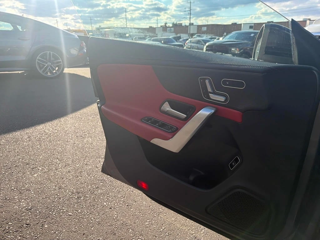 Mercedes-Benz CLA 250  CARFAX | Mobile.bg � ����������� 11