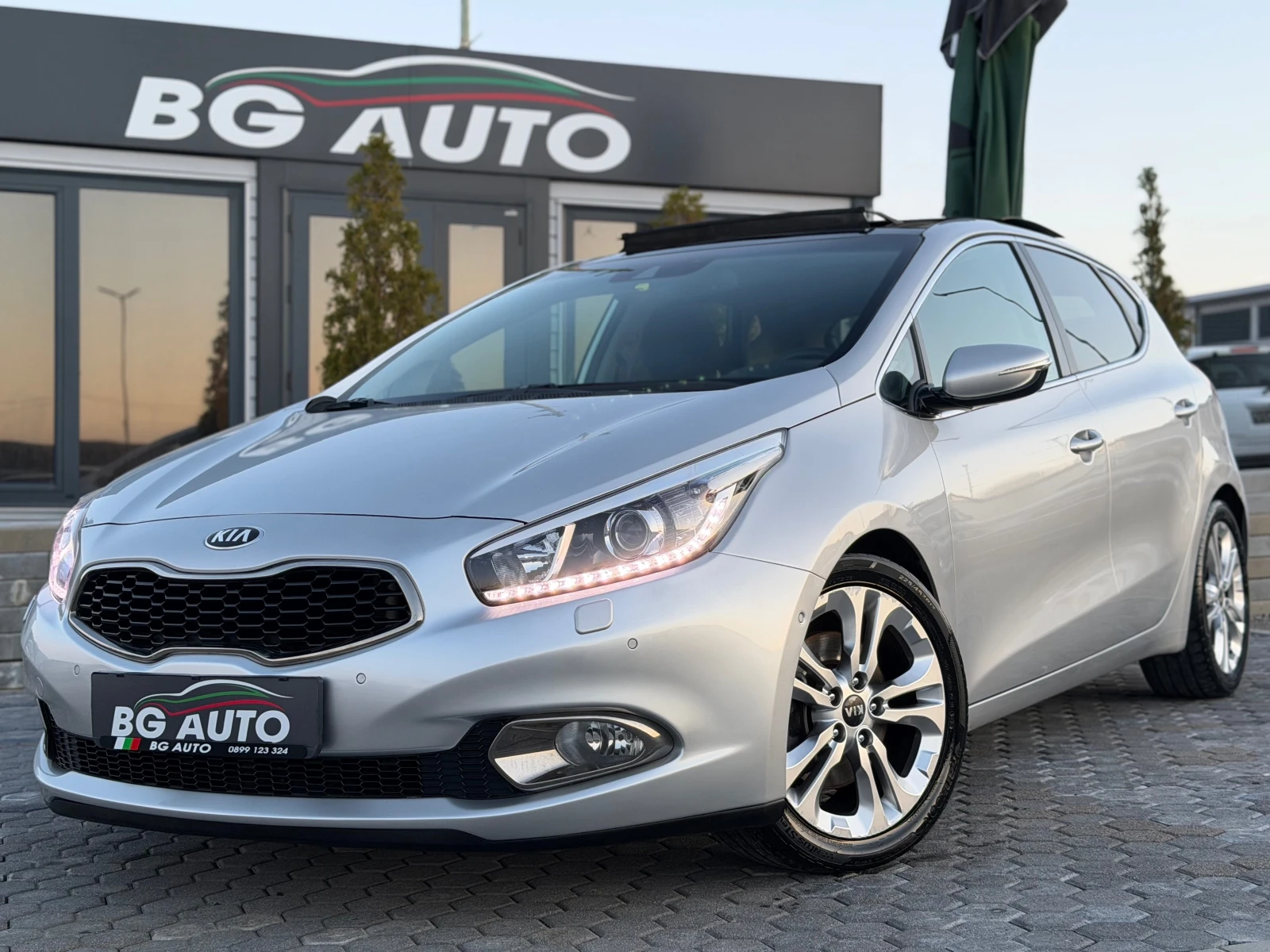 Kia Ceed * ПАНОРАМА* ПОДГРЕВ* LED* XENON* NAVI* CAMERA* 