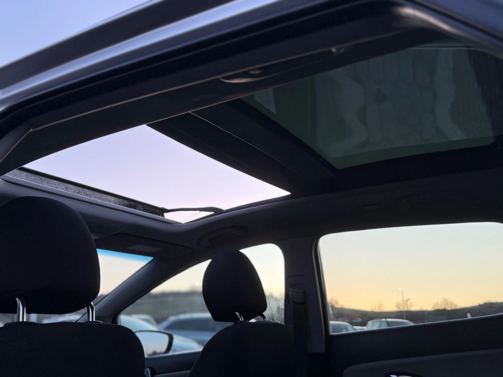 Kia Ceed * ПАНОРАМА* ПОДГРЕВ* LED* XENON* NAVI* CAMERA* , снимка 11 - Автомобили и джипове - 53559332