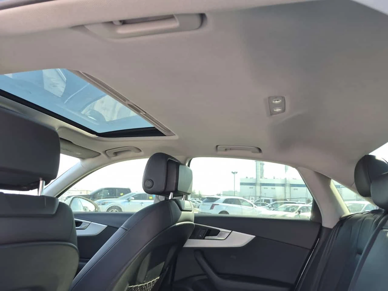 Audi A4 Progressiv/CARFAX/Шибидах/Памет/Подгрев/, снимка 12 - Автомобили и джипове - 53982739