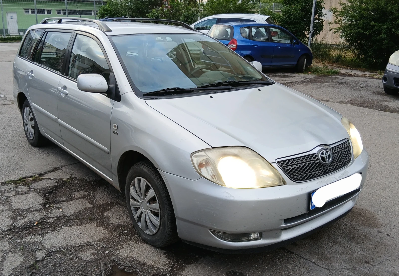 Toyota Corolla 1.4 с АГУ, снимка 3 - Автомобили и джипове - 54659047