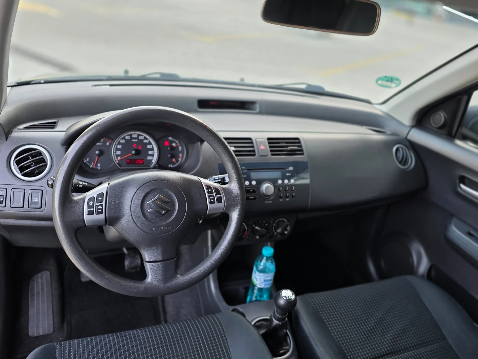 Suzuki Swift 1.5 VVT , снимка 12 - Автомобили и джипове - 54673649