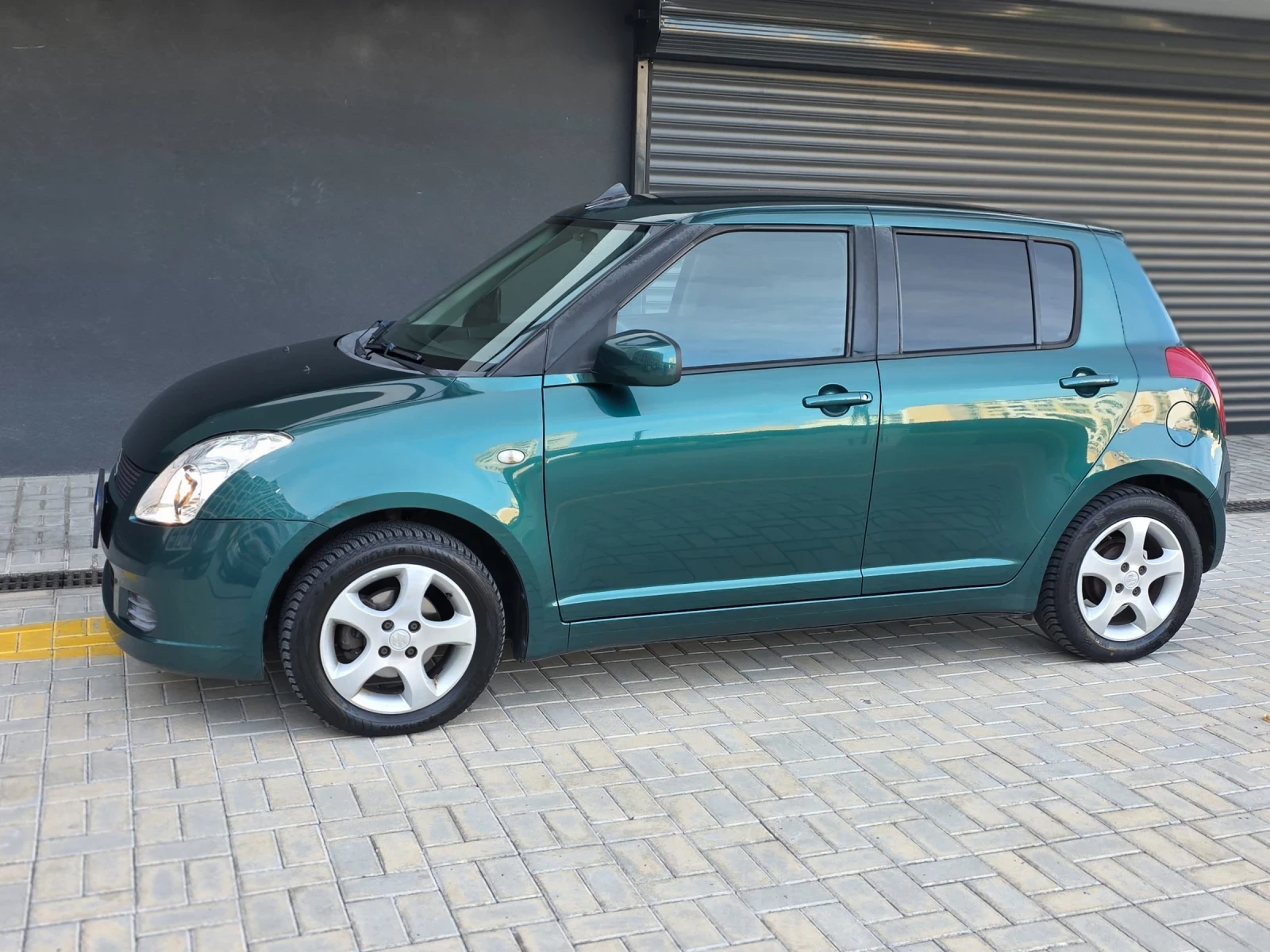 Suzuki Swift 1.5 VVT , снимка 3 - Автомобили и джипове - 54673649