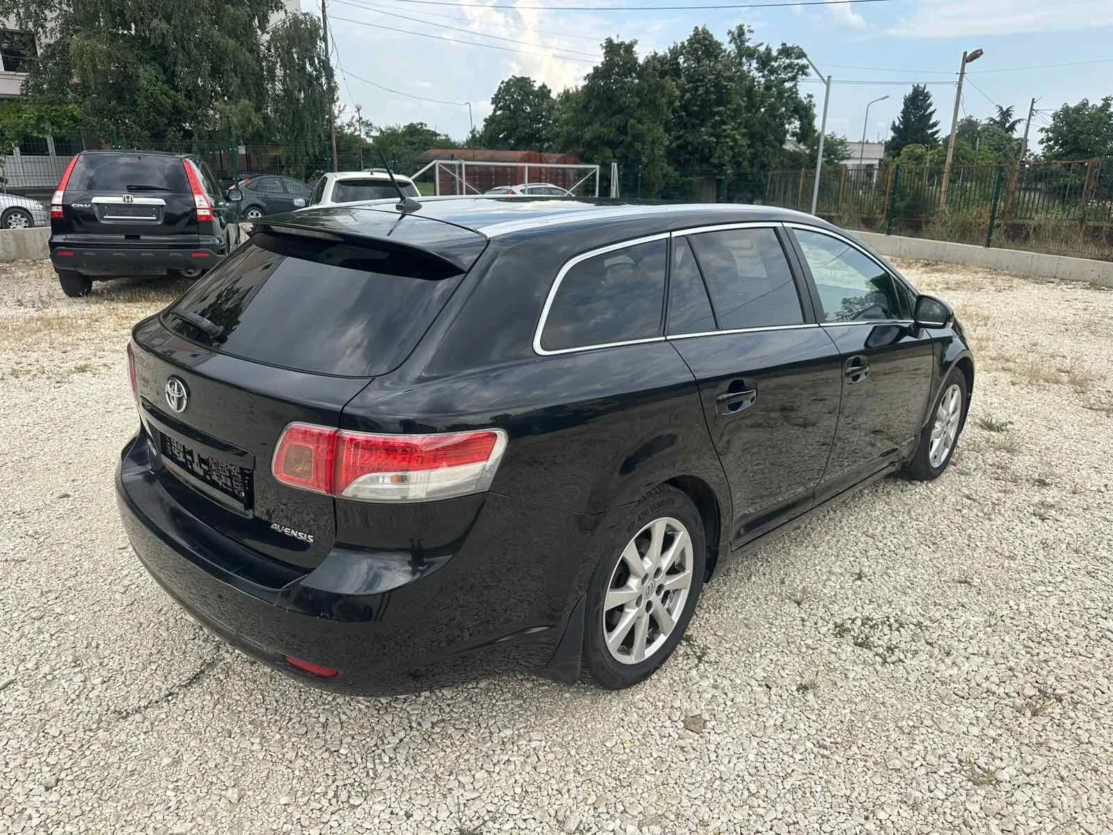 Toyota Avensis, снимка 4 - Автомобили и джипове - 55141448
