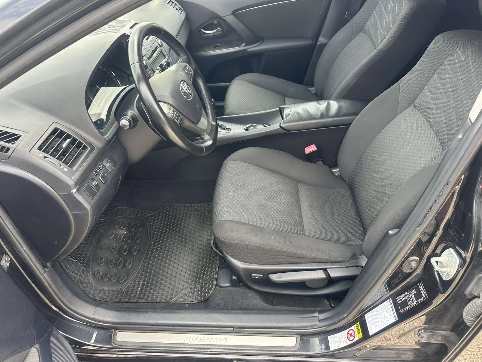 Toyota Avensis, снимка 9 - Автомобили и джипове - 55141448