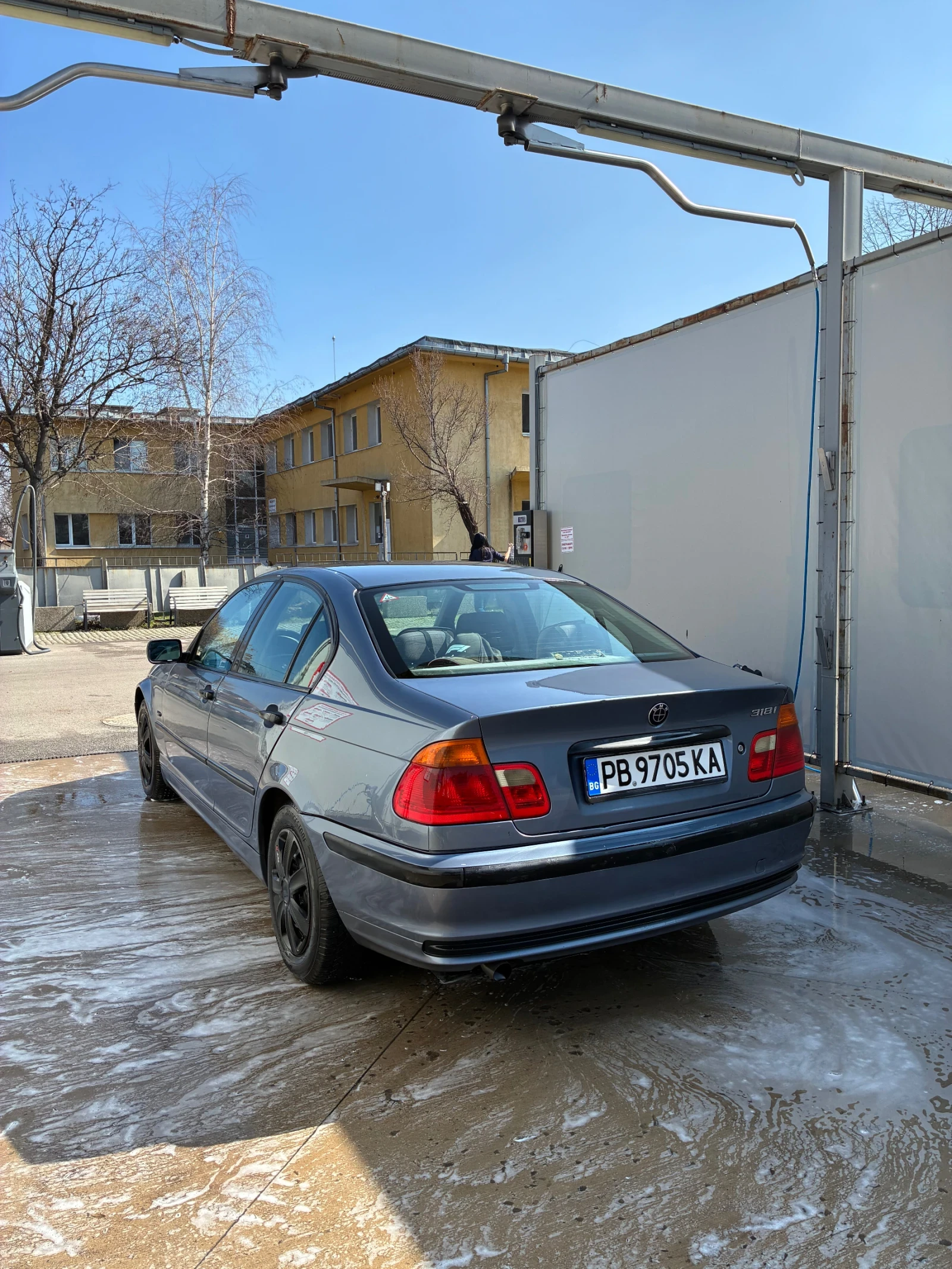 BMW 318, снимка 4 - Автомобили и джипове - 55178937