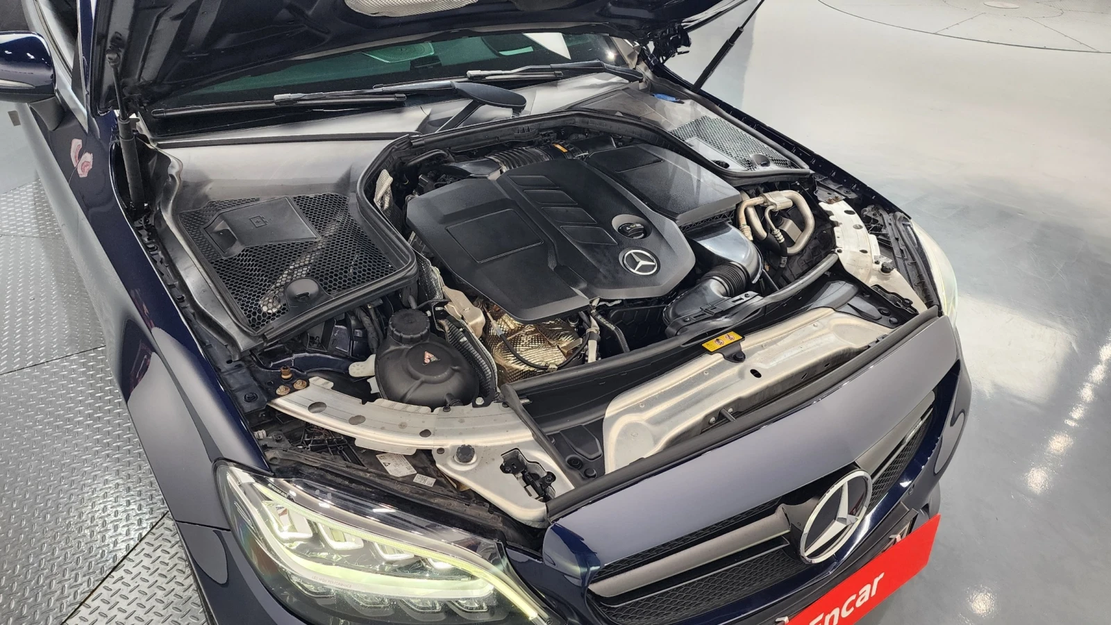 Mercedes-Benz C 220 AMG line/Head up/Подгрев/ПАНО/ПАМЕТ/ЛЕНТИ/, снимка 4 - Автомобили и джипове - 55300184