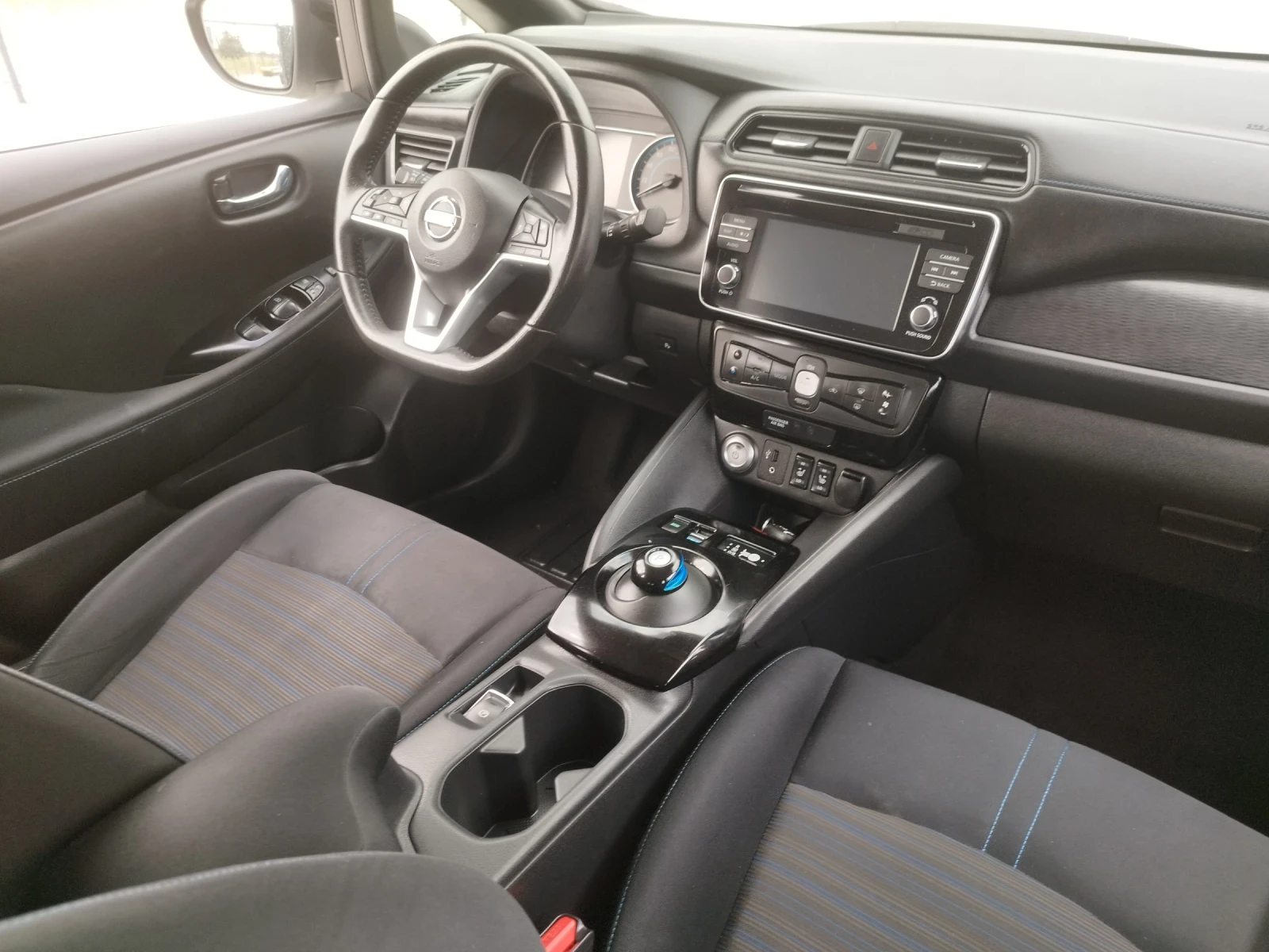 Nissan Leaf  40kwh 76000km | Mobile.bg � ����������� 8