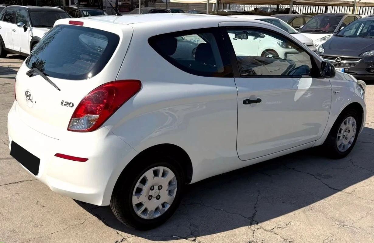 Hyundai I20 1.3i/Siti/Fifa, снимка 5 - Автомобили и джипове - 56186144