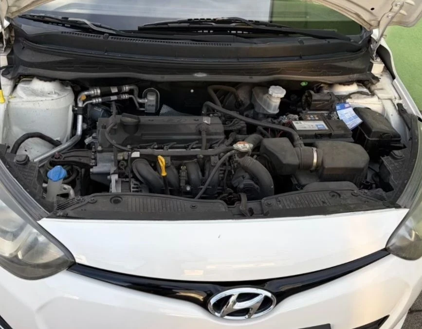 Hyundai I20 1.3i/Siti/Fifa, снимка 9 - Автомобили и джипове - 56186144