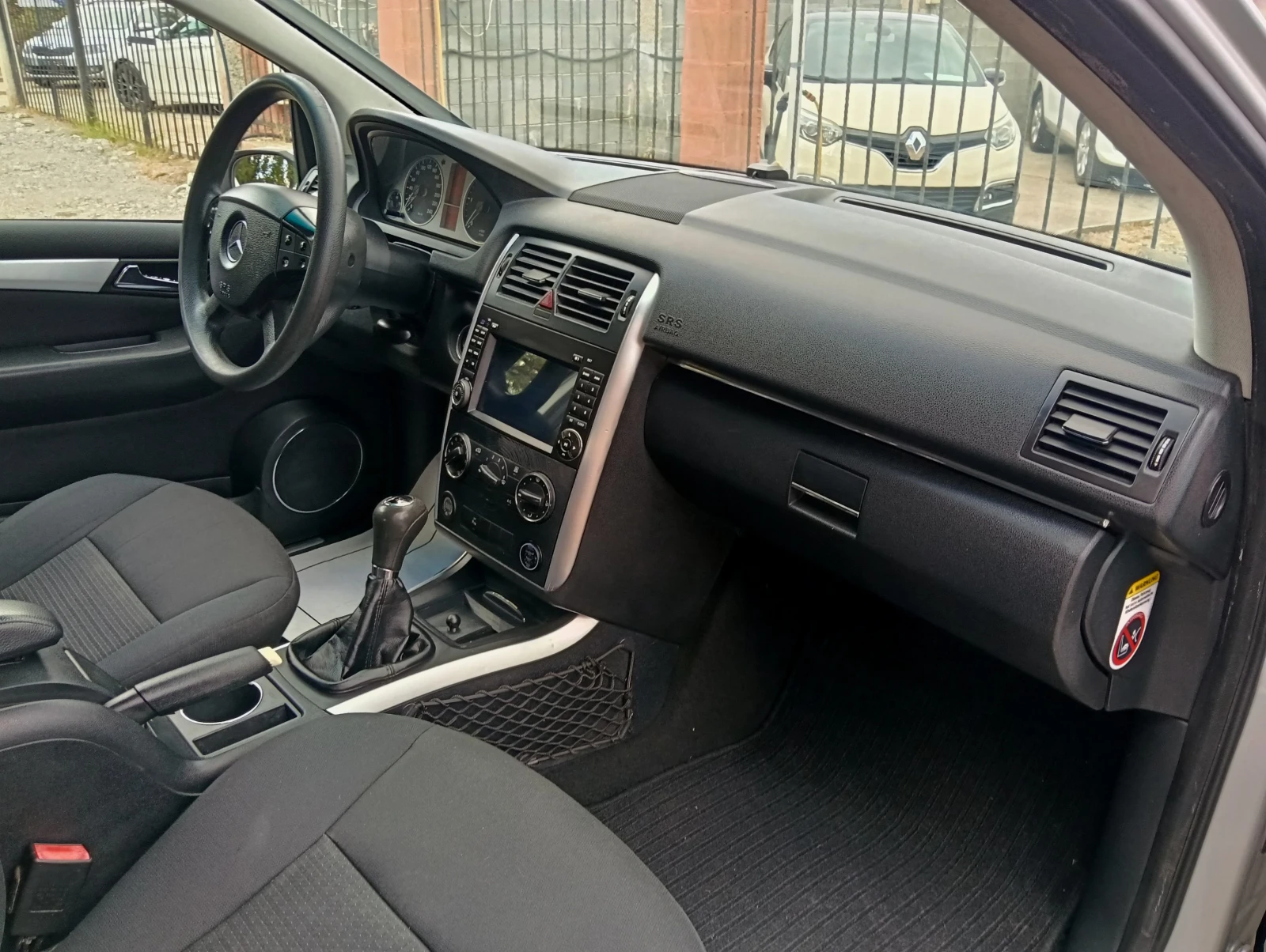 Mercedes-Benz B 180 CDI, снимка 11 - Автомобили и джипове - 56214111