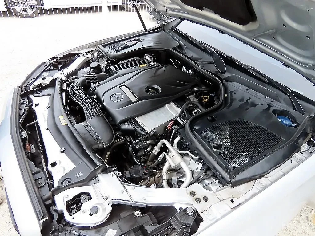 Mercedes-Benz E 250 AMG Line / Full, снимка 13 - Автомобили и джипове - 56353667