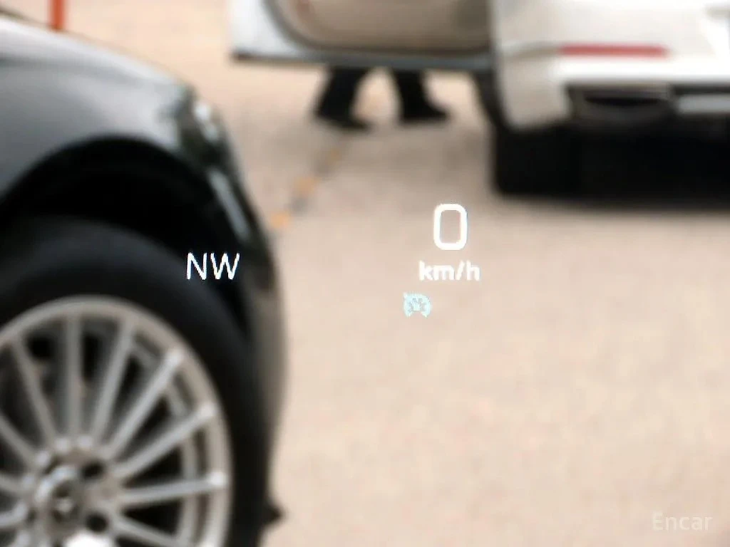 Mercedes-Benz E 250 AMG Line / Full, снимка 10 - Автомобили и джипове - 56353667