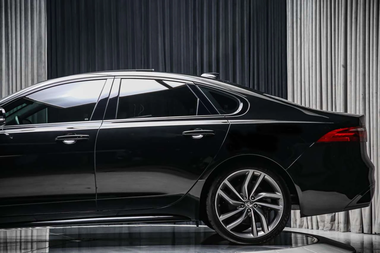 Jaguar Xf R-DYNAMIC SE AWD P300| BLACKPACK| PANOROOF| ADAPTV | Mobile.bg � ����������� 16