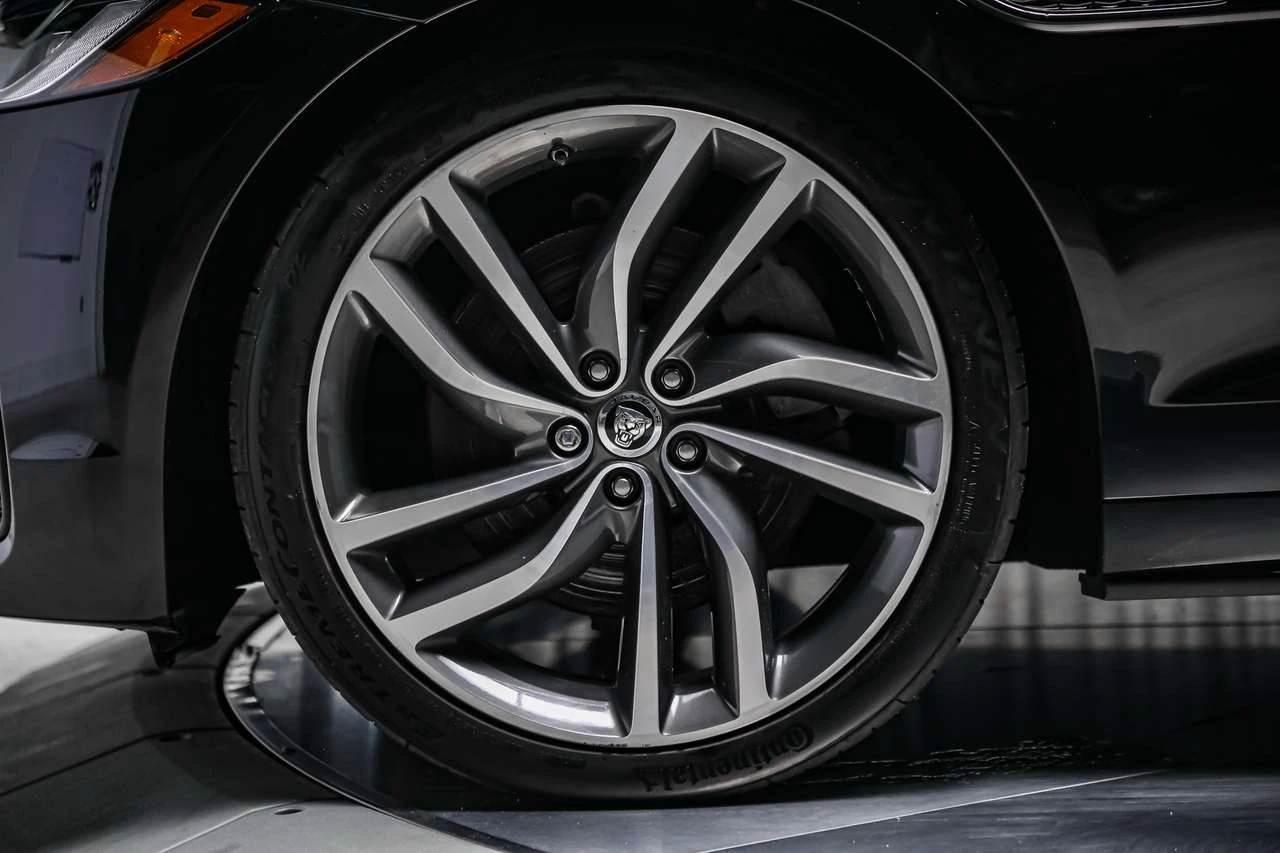Jaguar Xf R-DYNAMIC SE AWD P300| BLACKPACK| PANOROOF| ADAPTV | Mobile.bg � ����������� 14
