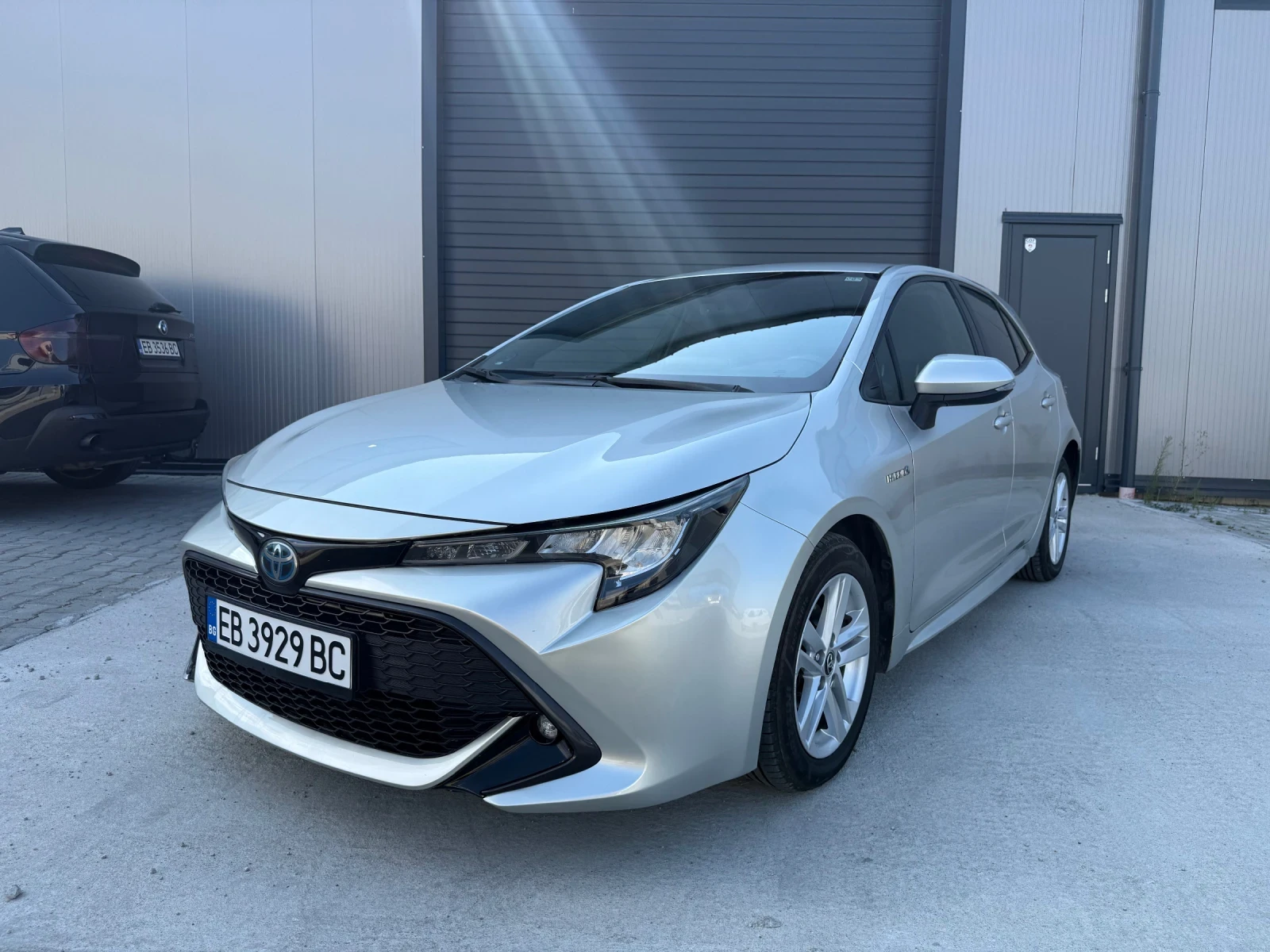 Toyota Corolla 1.8 Hybrid , снимка 2 - Автомобили и джипове - 56677413