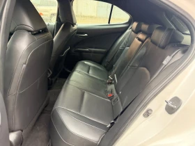 Lexus UX 300e 38000км!!!* 3ключа* CarPlay* , снимка 8