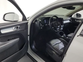 Volvo XC40 B4 Momentum| 230к.с.| ВКЛ.ТЕХНОТЕСТ, снимка 9