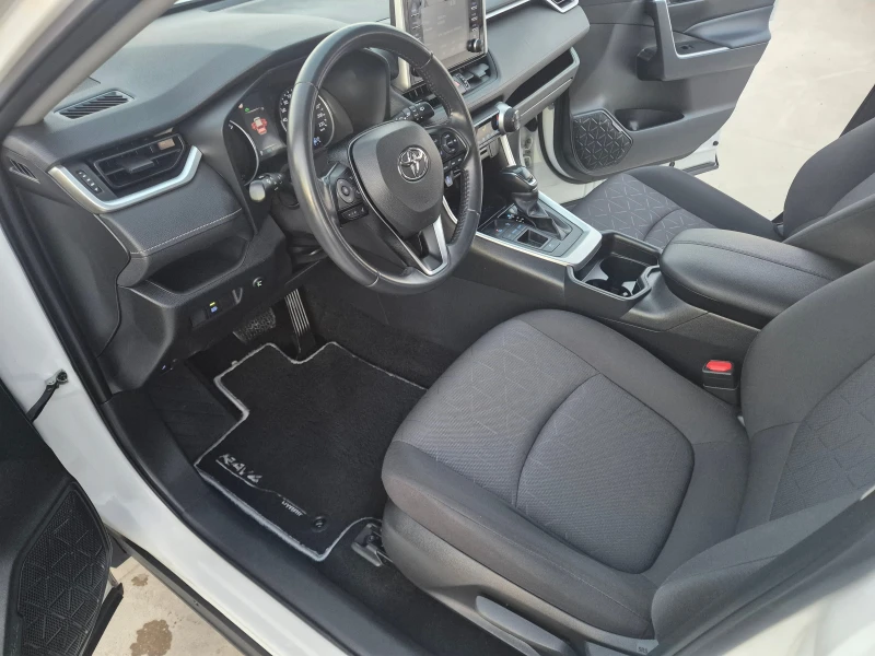 Toyota Rav4 2.5 Hybrid в Гаранция, снимка 13 - Автомобили и джипове - 52079926
