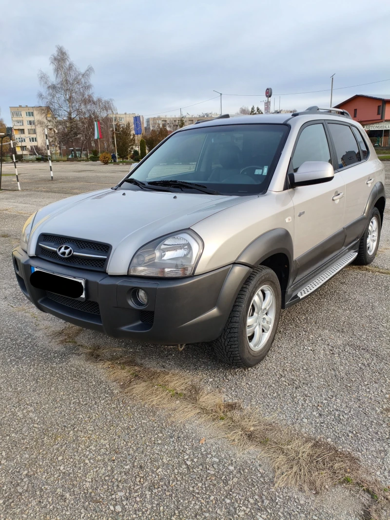 Hyundai Tucson, снимка 3 - Автомобили и джипове - 52645624