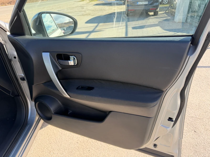 Nissan Qashqai 1.5 dci, снимка 10 - Автомобили и джипове - 53453107