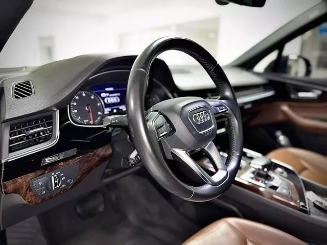 Audi Q7 3.0T Premium Plus, снимка 5 - Автомобили и джипове - 48663727