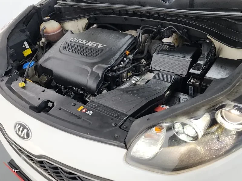 Kia Sportage 2.0 CRDi 4WD, снимка 6 - Автомобили и джипове - 54276665