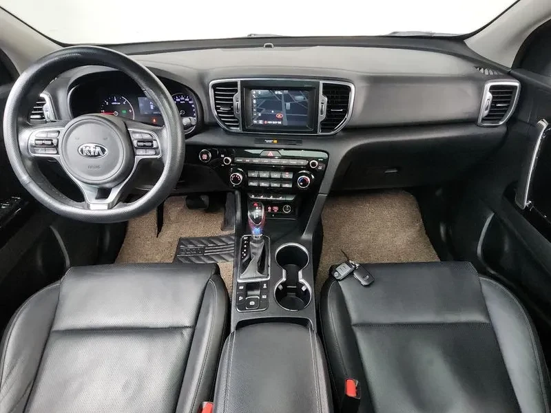 Kia Sportage 2.0 CRDi 4WD, снимка 7 - Автомобили и джипове - 54276665