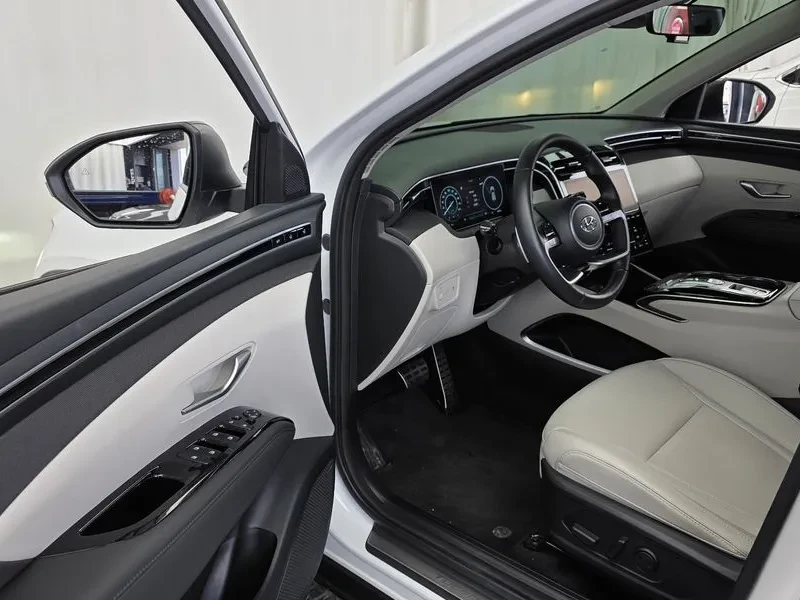Hyundai Tucson Nx4 Diesel 2.0 4Wd Adventure, снимка 9 - Автомобили и джипове - 55554761