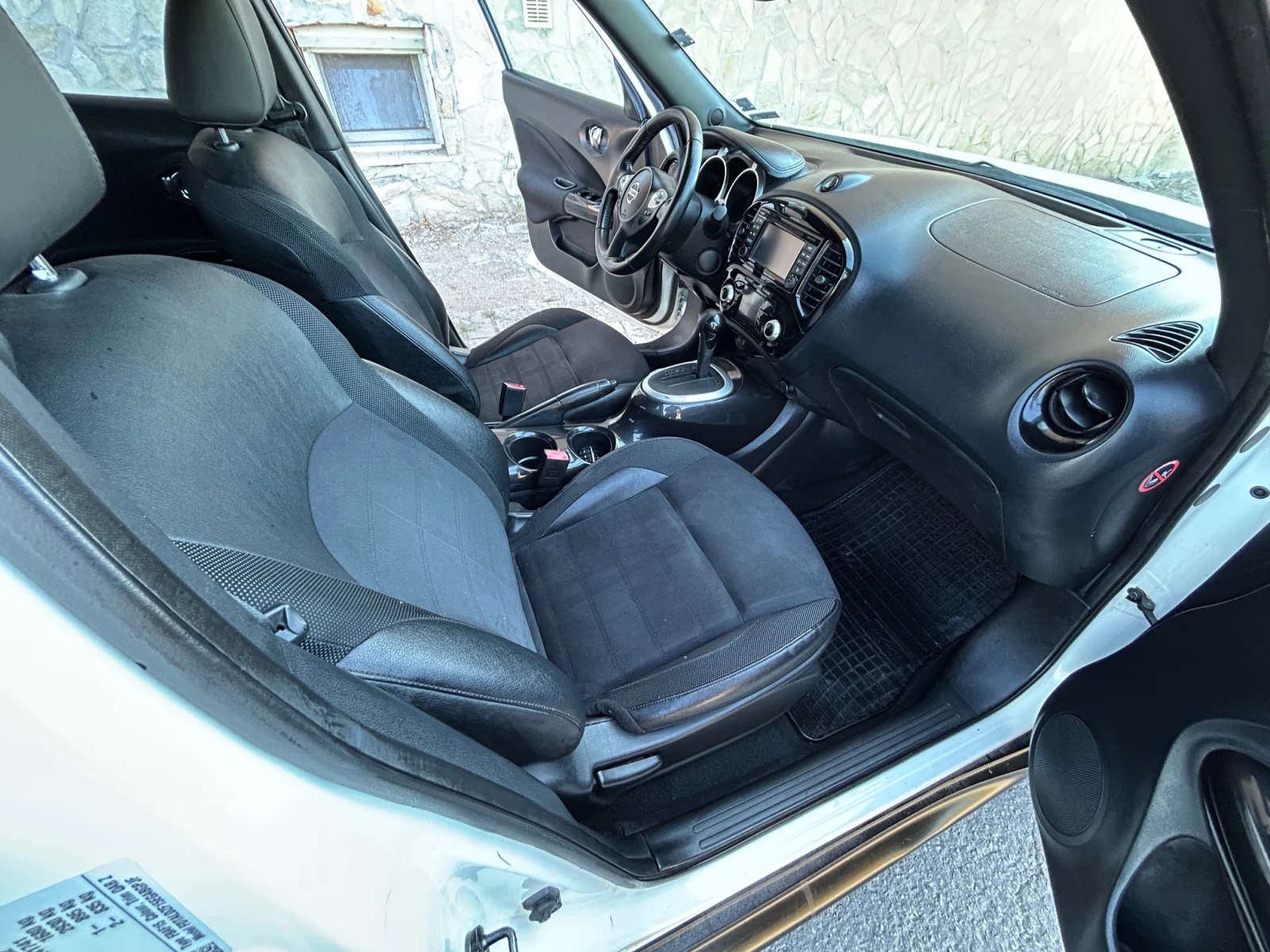 Nissan Juke 1.6i-Автоматик - изображение 8