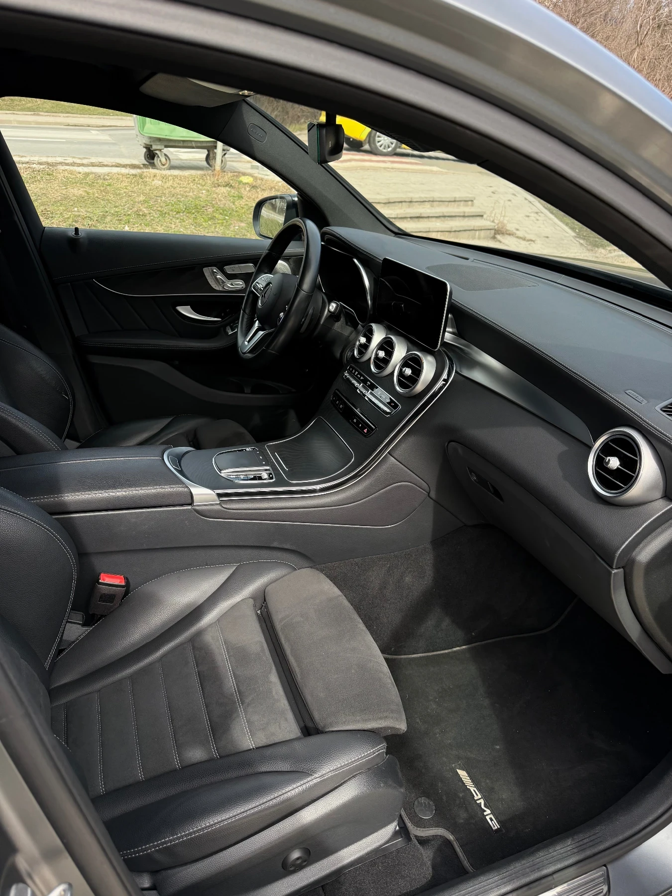 Mercedes-Benz GLC 300 AMG/4M/COUPE/HEADUP/ТЕГЛИЧ/DIGITAL/BURMESTER, снимка 13 - Автомобили и джипове - 52861563