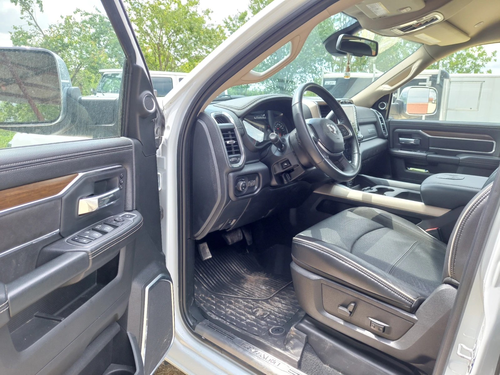 Dodge RAM 1500 RAM 2500 - 6.7 CUMMINS, снимка 9 - Автомобили и джипове - 53712278