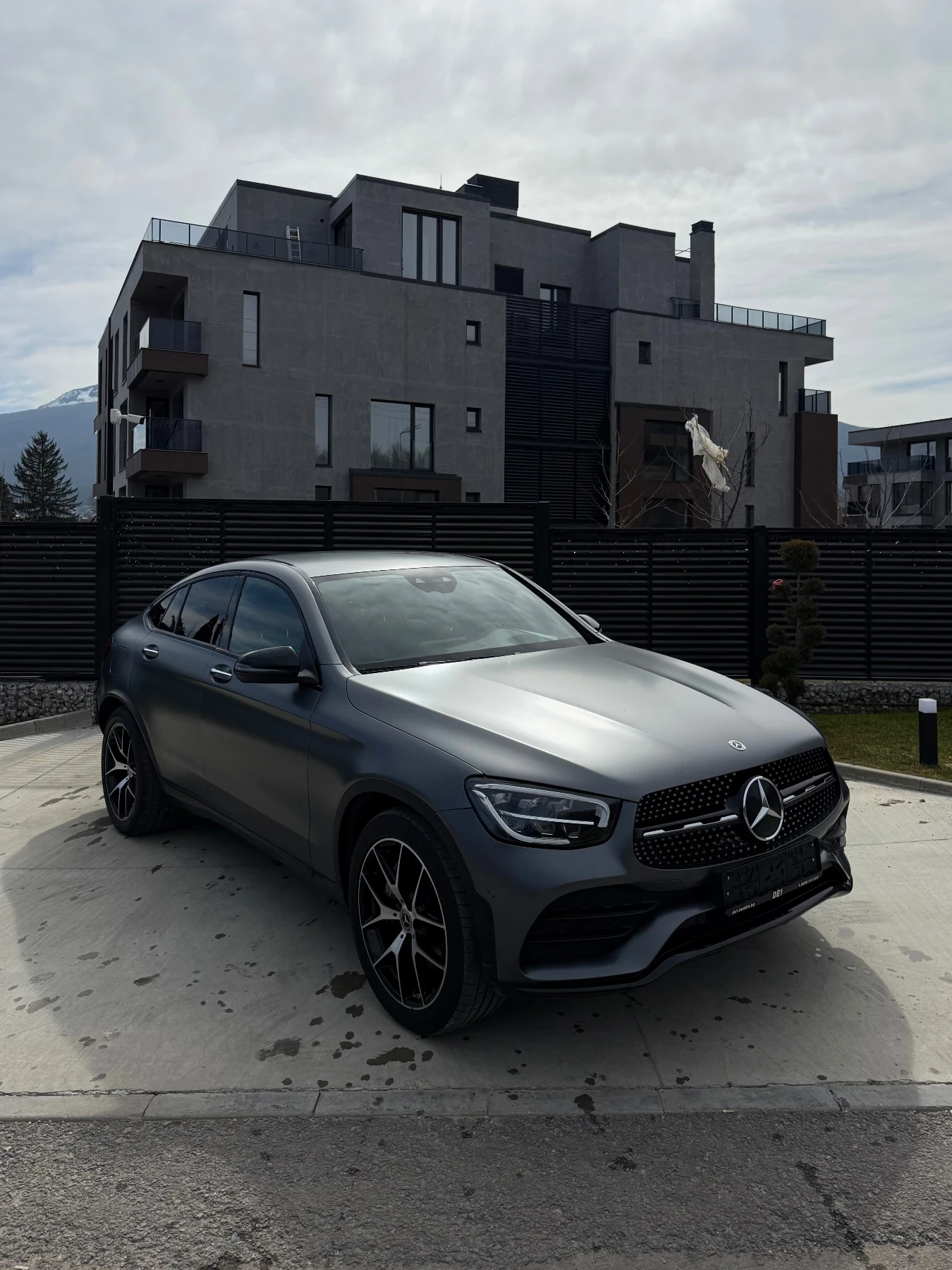 Mercedes-Benz GLC 300 Coupe, снимка 3 - Автомобили и джипове - 53784926