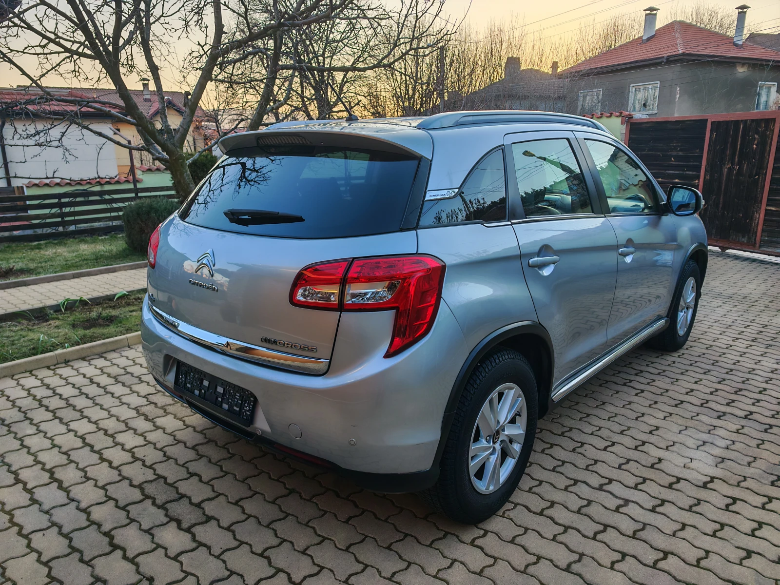 Citroen C4 AIRCROSS 1.6HDI-камера, кожа, снимка 4 - Автомобили и джипове - 53864708