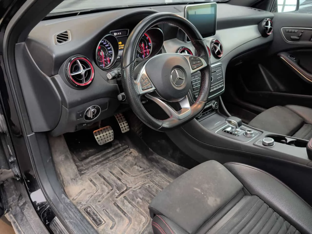 Mercedes-Benz GLA 45 AMG | ПОДГРЕВИ| ПАМЕТ| CARFAX, снимка 7 - Автомобили и джипове - 54011411