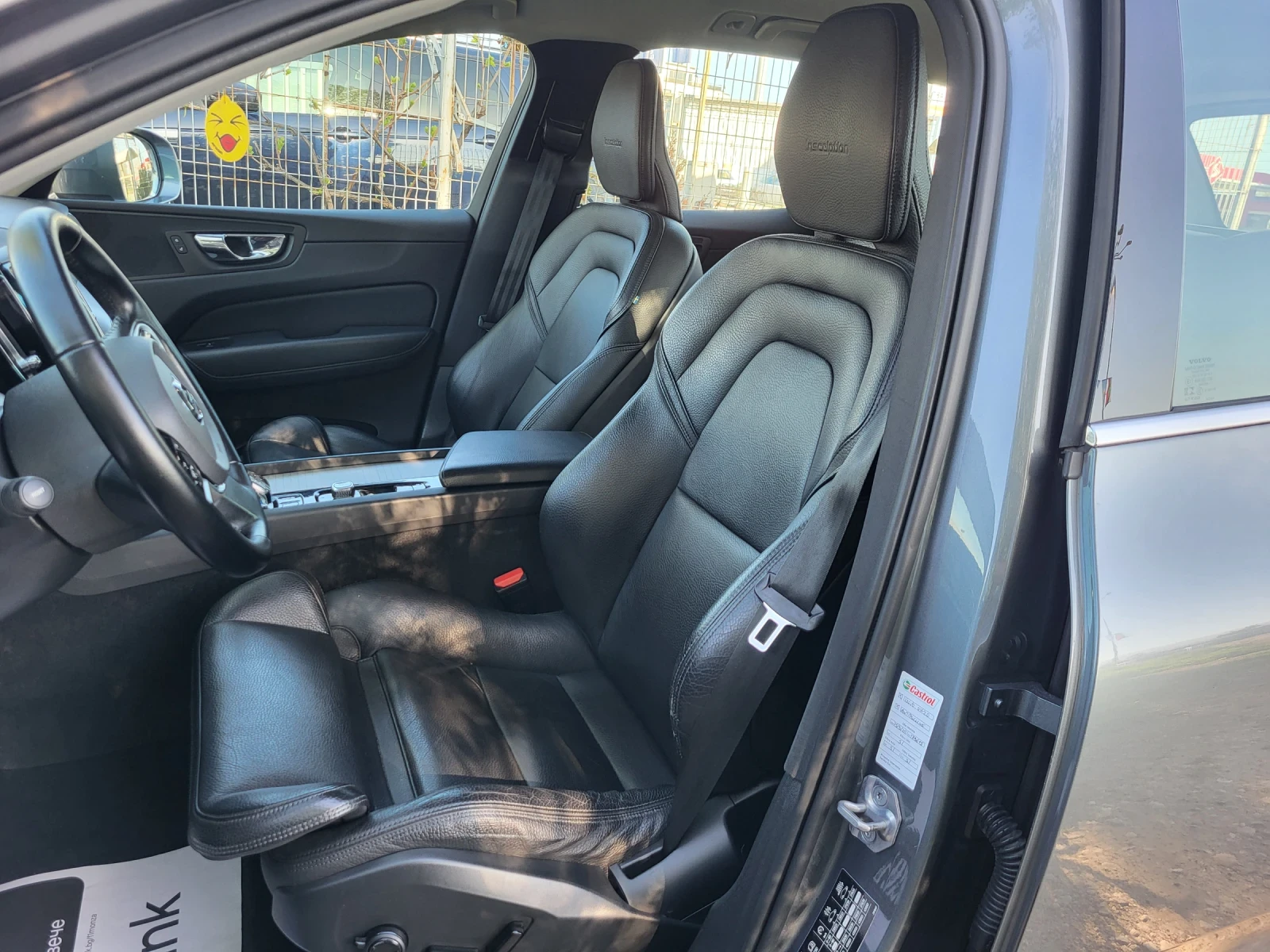 Volvo XC60 B4 AWD MILD HYBRID INSCRIPTION, снимка 10 - Автомобили и джипове - 54334666