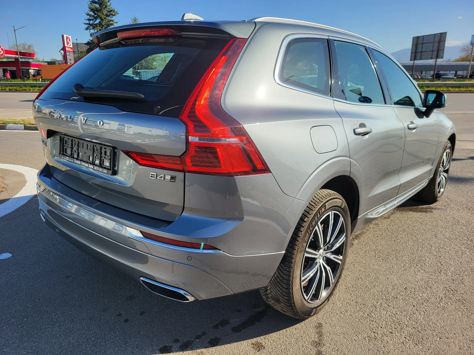 Volvo XC60 B4 AWD MILD HYBRID INSCRIPTION, снимка 6 - Автомобили и джипове - 54334666